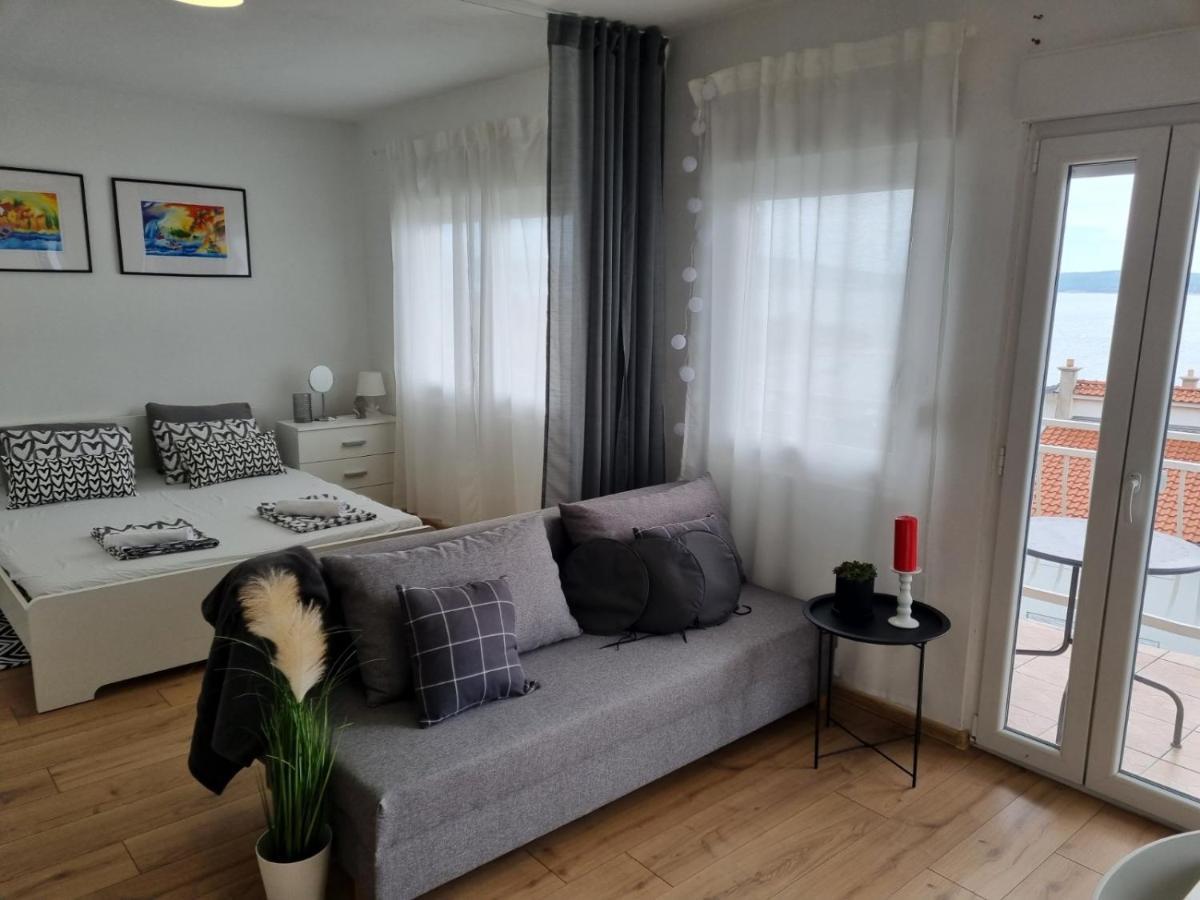 Apartmani Mali Selce Exterior photo